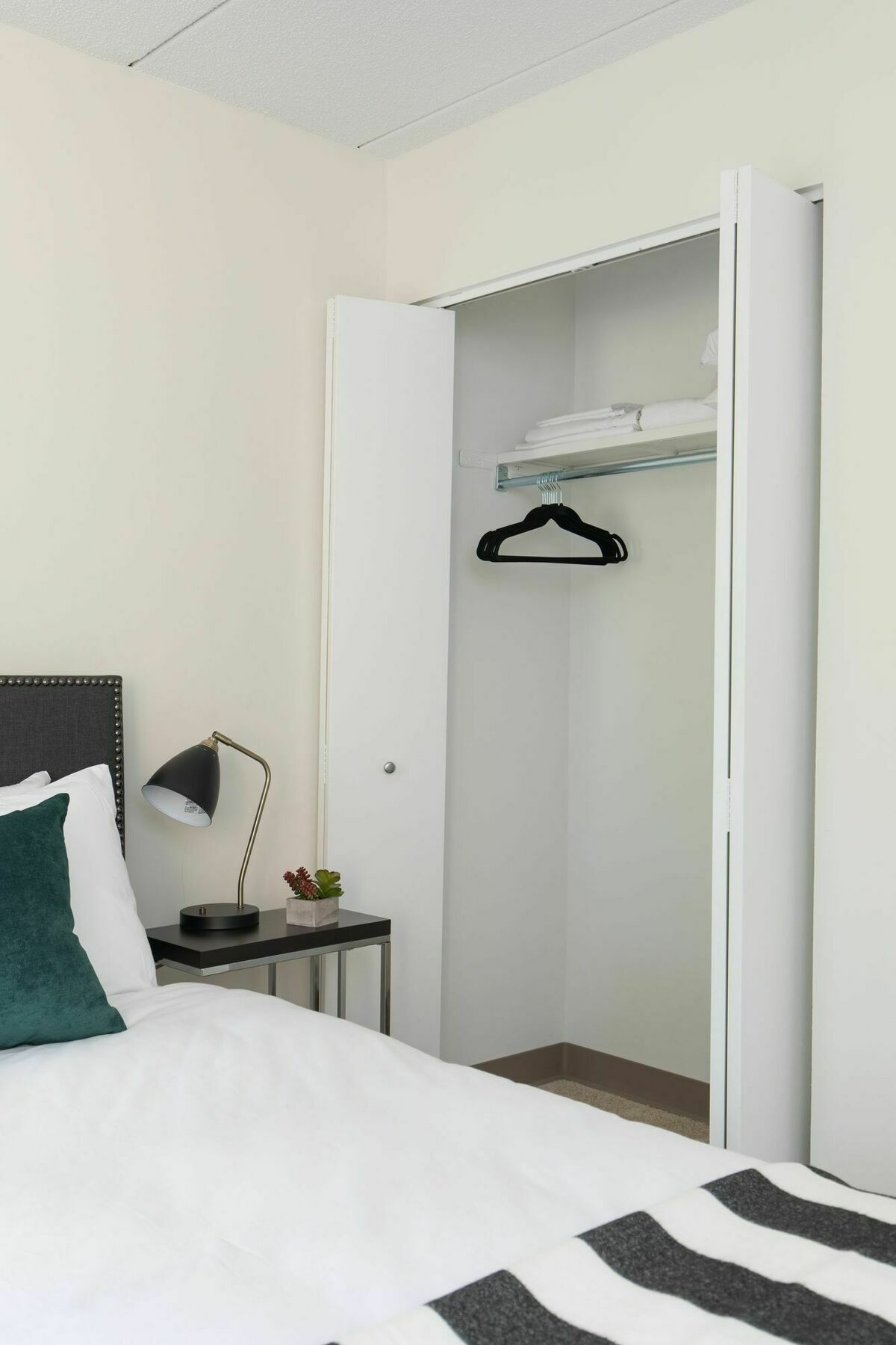 Modern 2br In Brighton By Sonder 3*