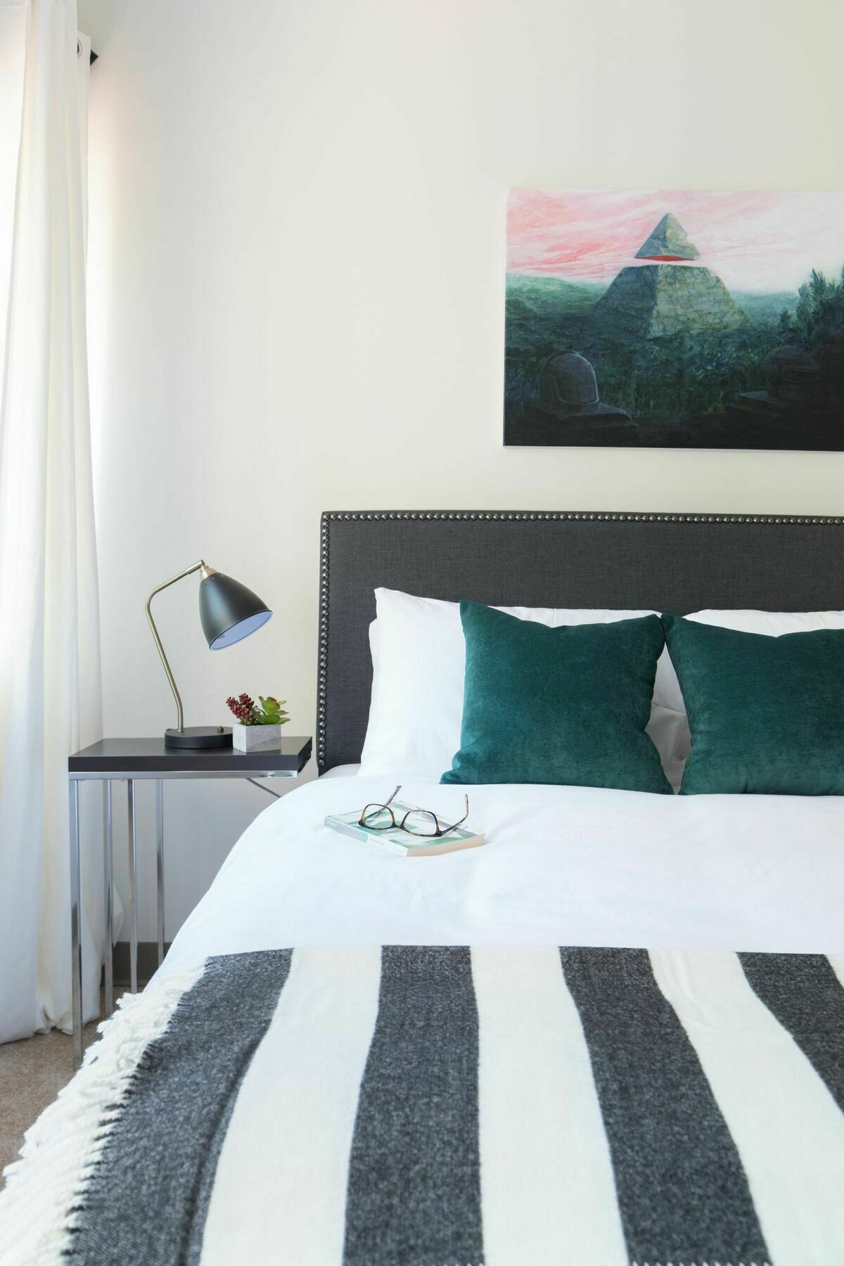 Modern 2br In Brighton By Sonder 3*