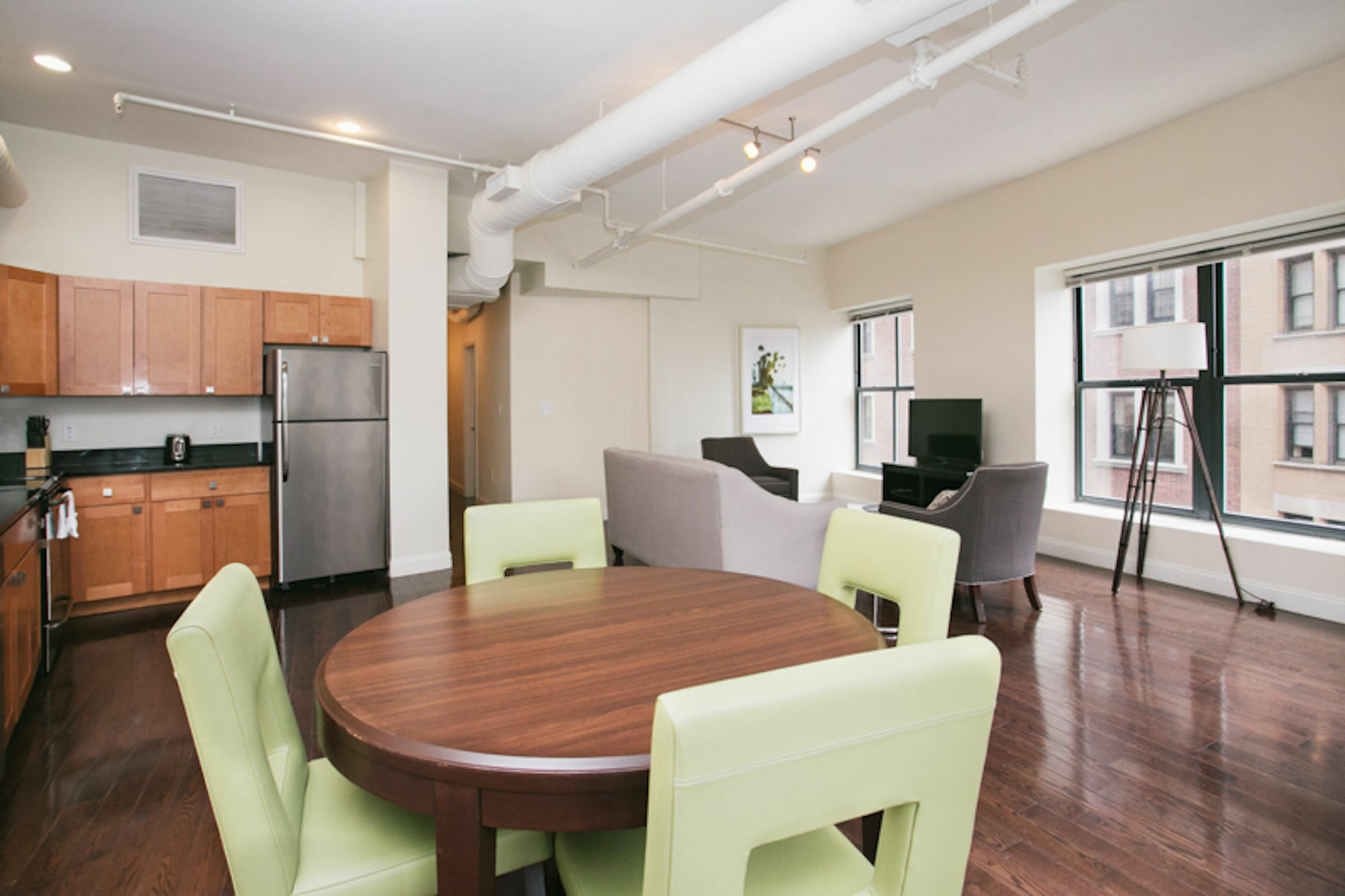 Bright 2br In Downtown Crossing By Sonder