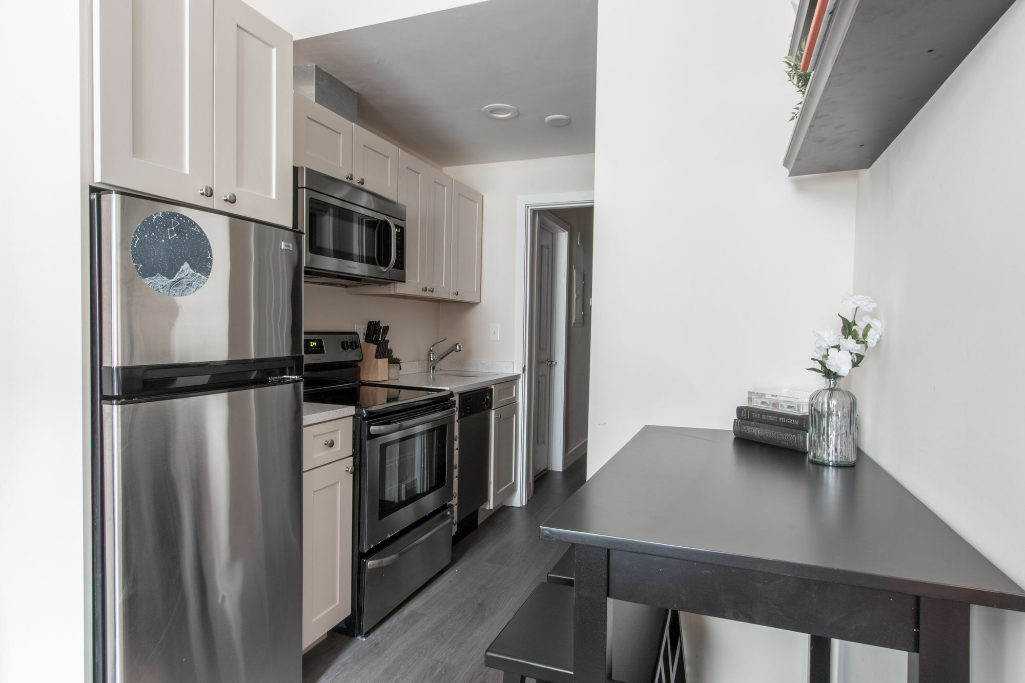 Apartment Posh In Downtown Crossing By Sonder Boston