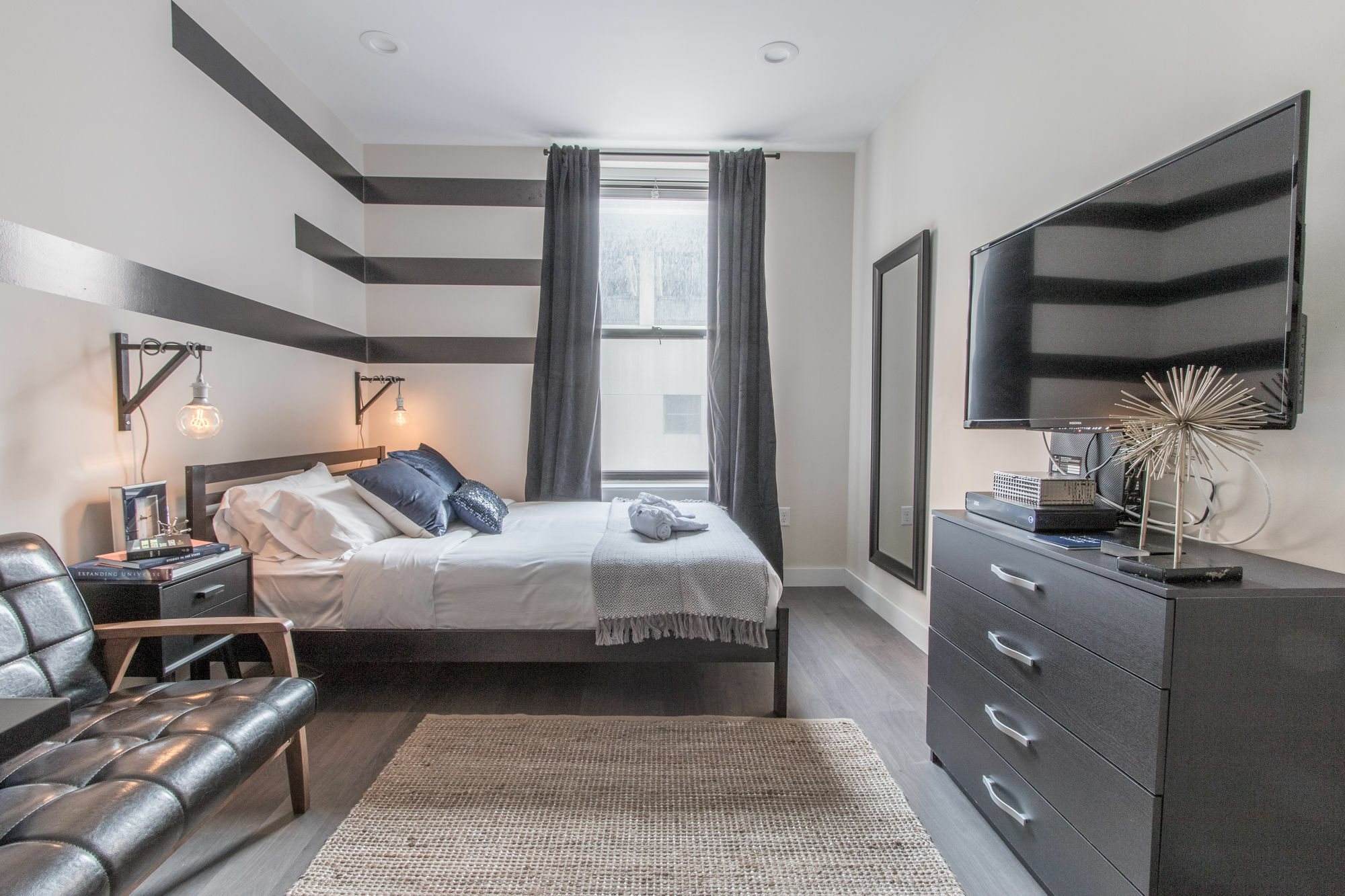 Posh In Downtown Crossing By Sonder *