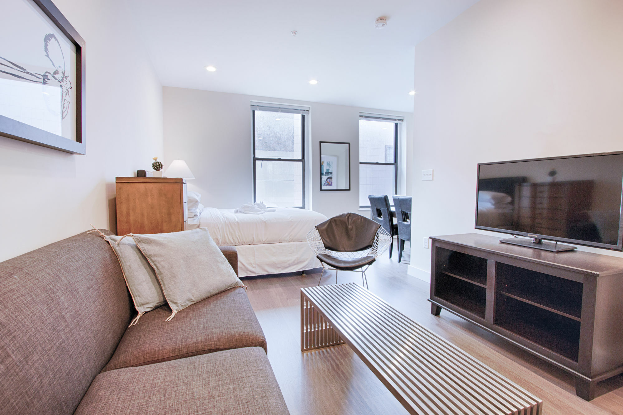 Bright In Downtown Crossing By Sonder