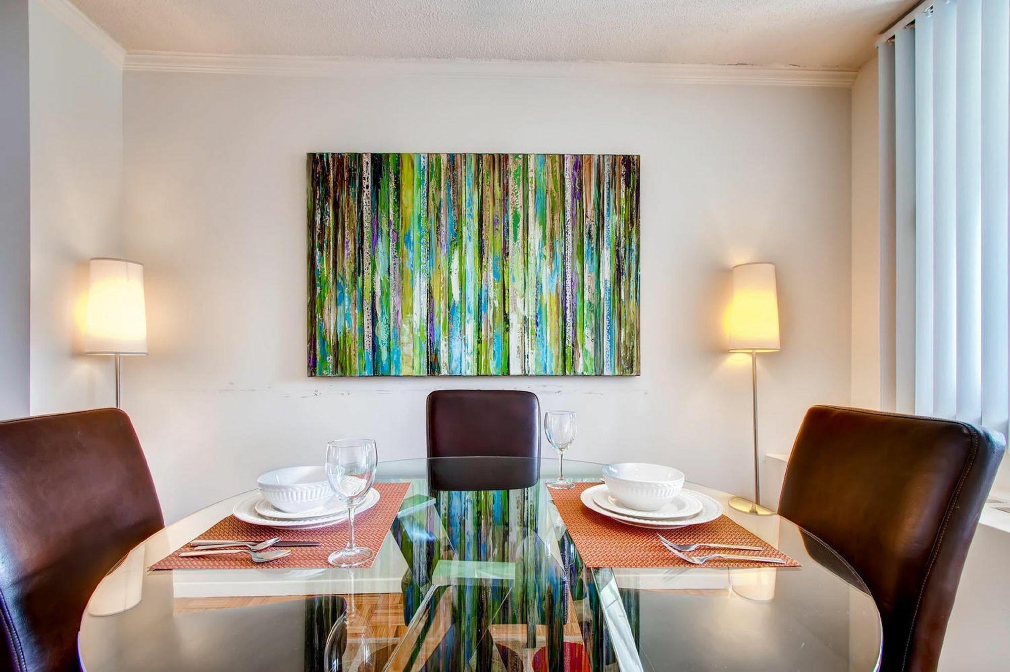 Global Luxury At The Commonwealth Apartment *