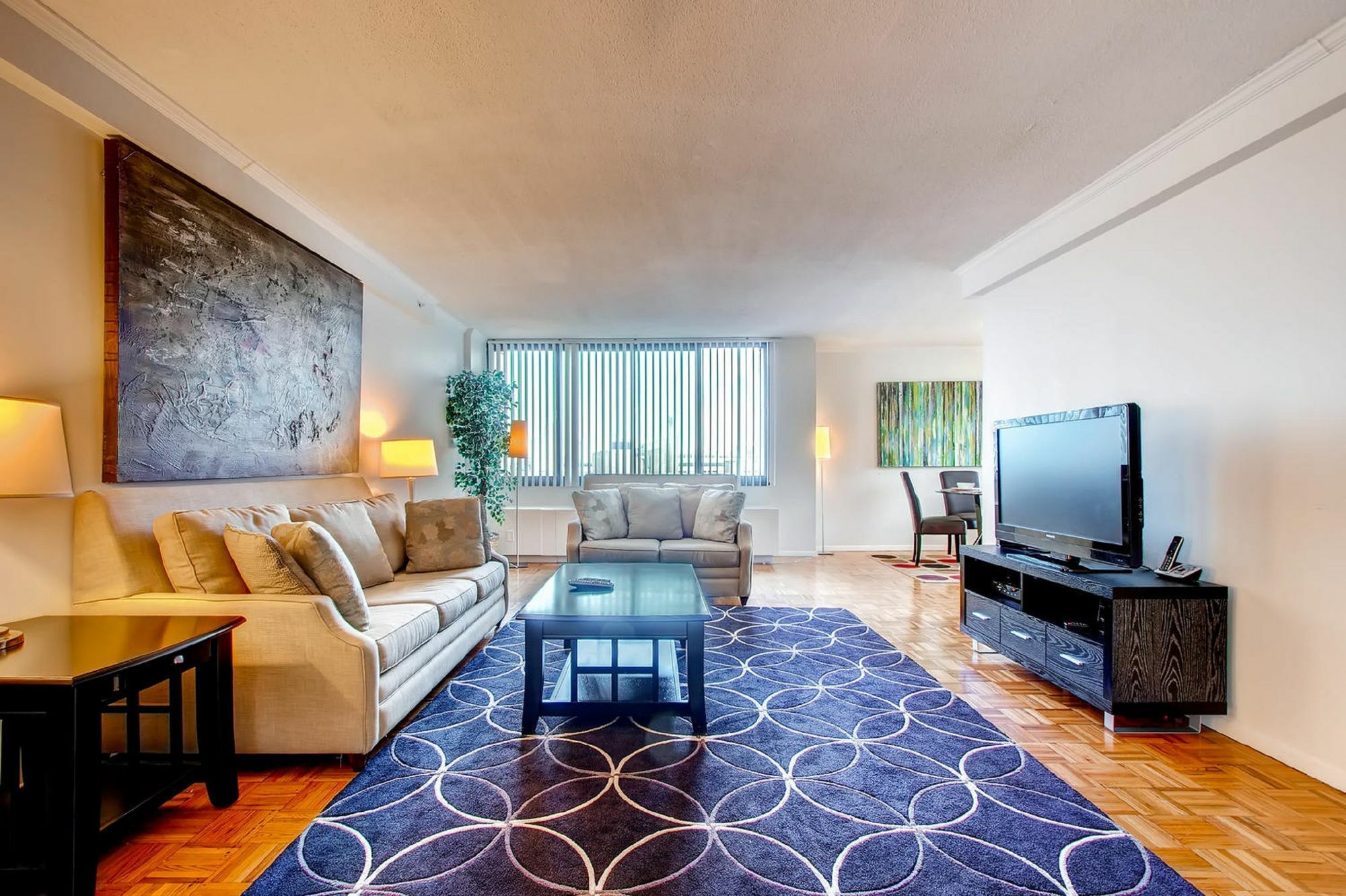 Global Luxury At The Commonwealth