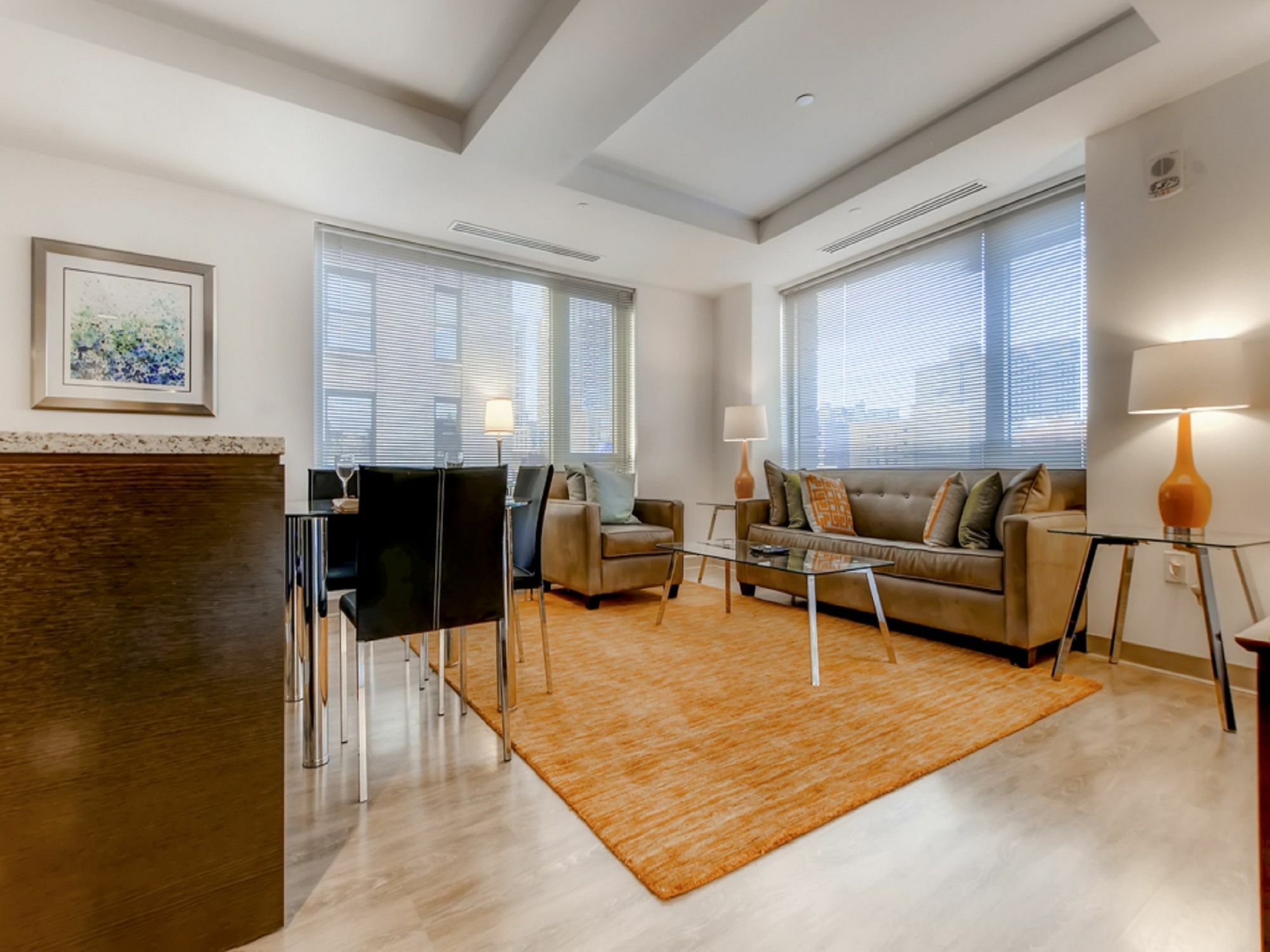 Global Luxury At The Commonwealth Apartment