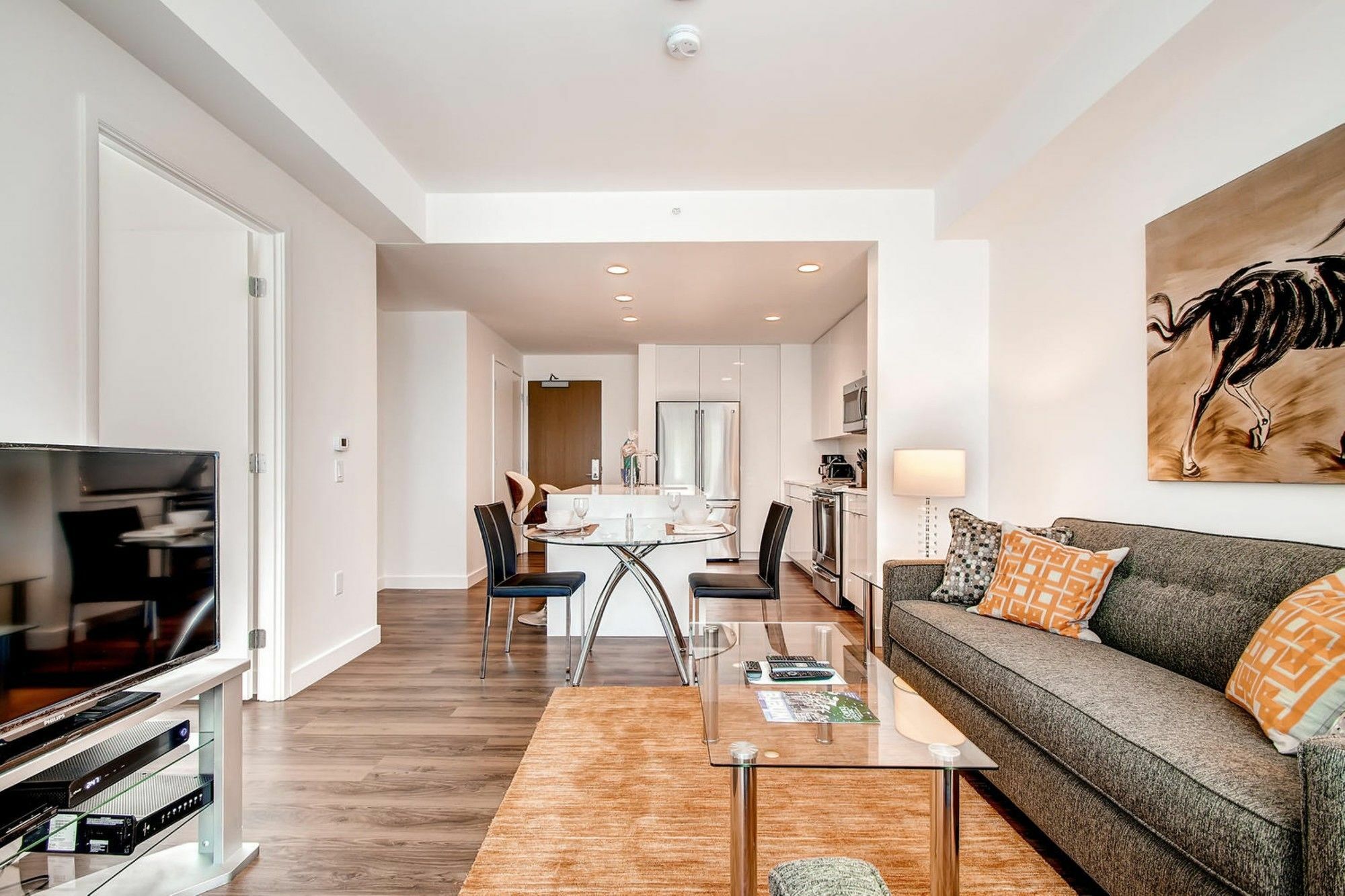 Global Luxury At Fenway Apartment *