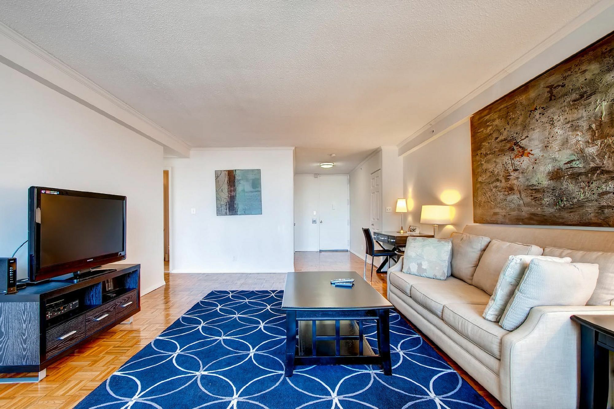 Global Luxury At The Commonwealth * Boston