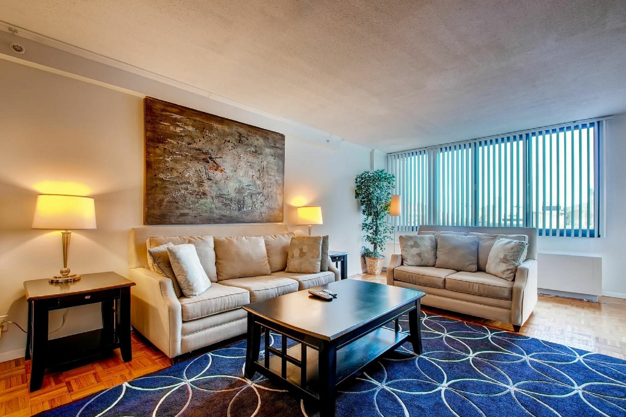 Apartment Global Luxury At The Commonwealth *