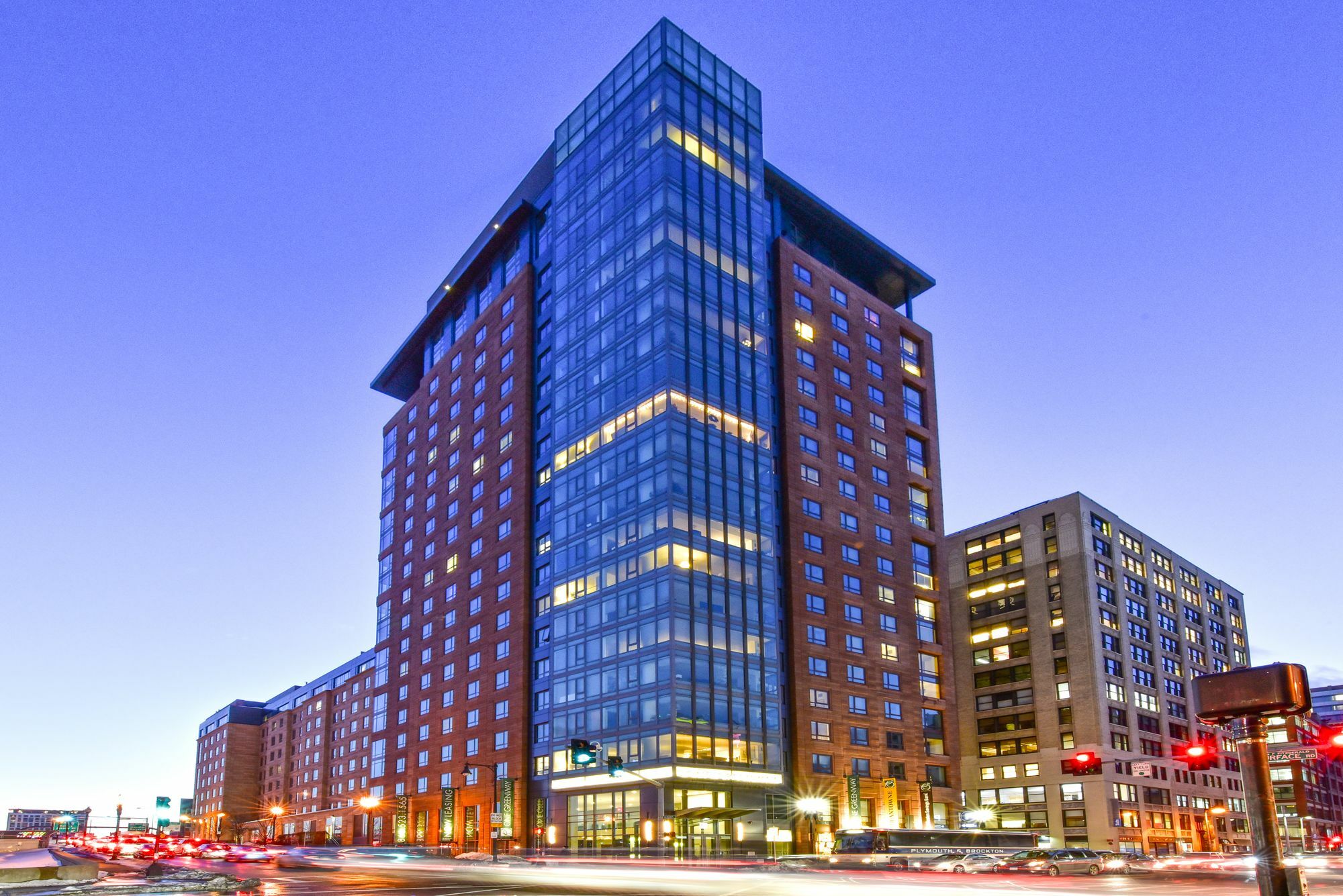 Global Luxury At The Theater District Apartment