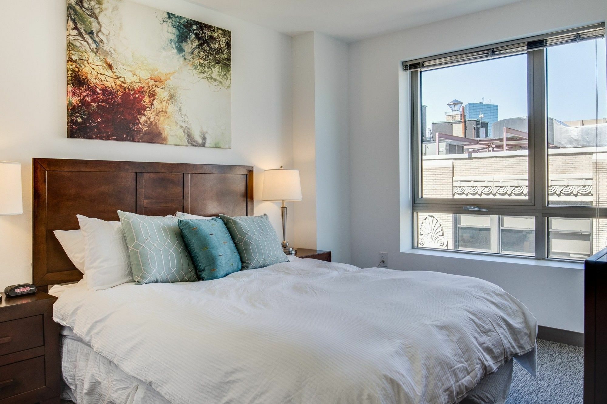 Global Luxury At The Theater District Apartment
