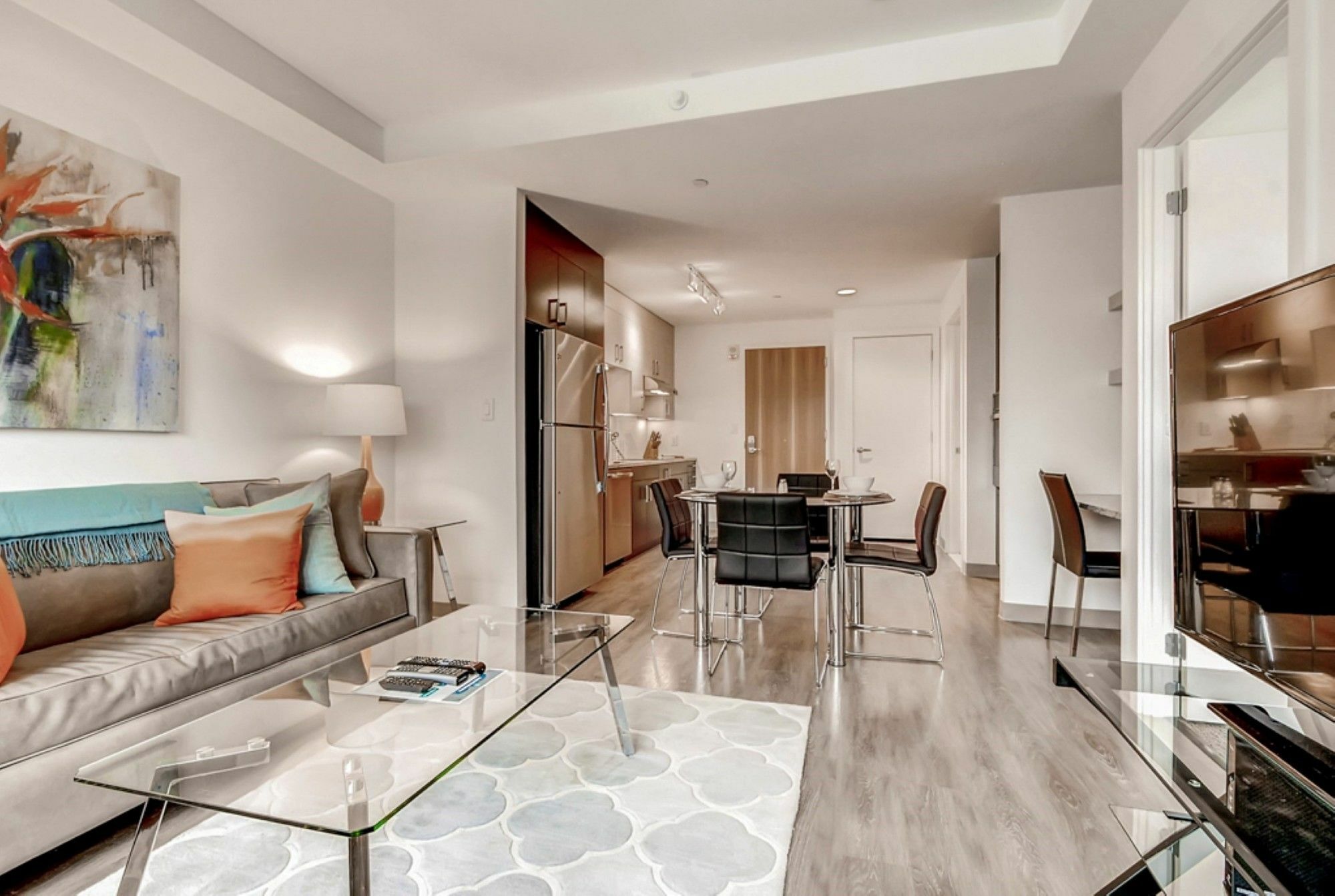Global Luxury At The Theater District Apartment Boston