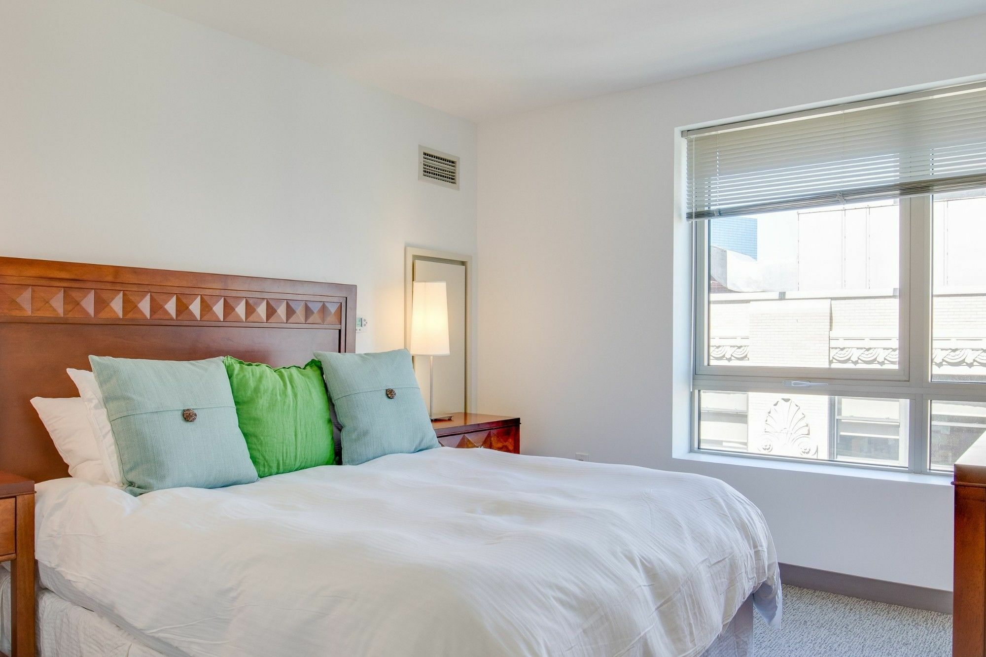 Global Luxury At The Theater District Apartment Boston
