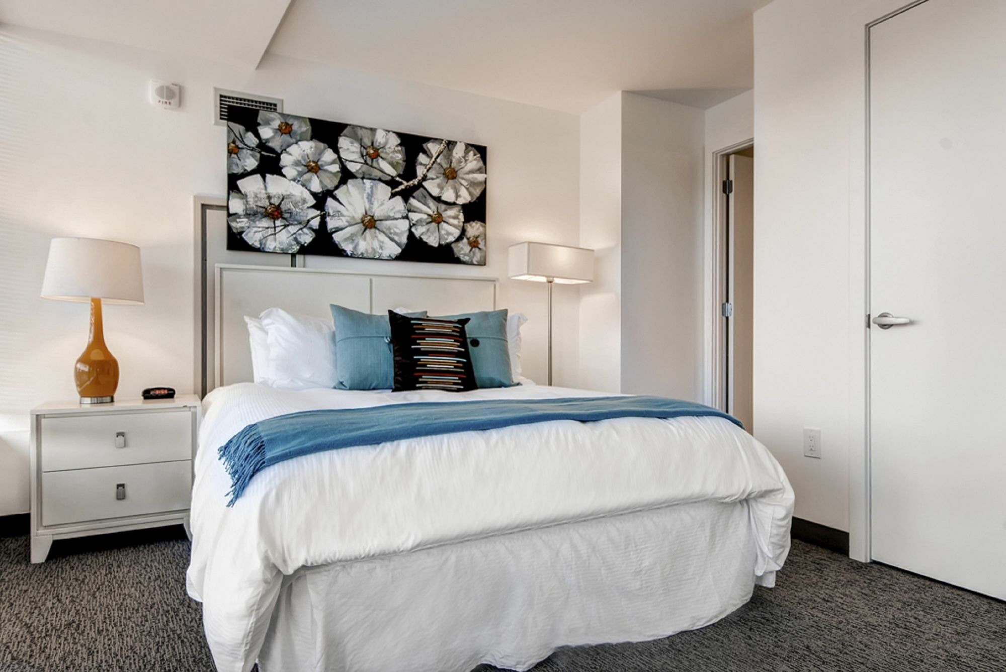 Global Luxury At The Theater District Boston