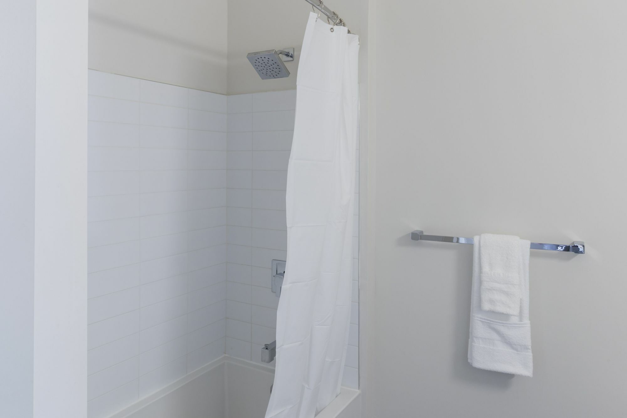 Chic 2br In Seaport By Sonder *