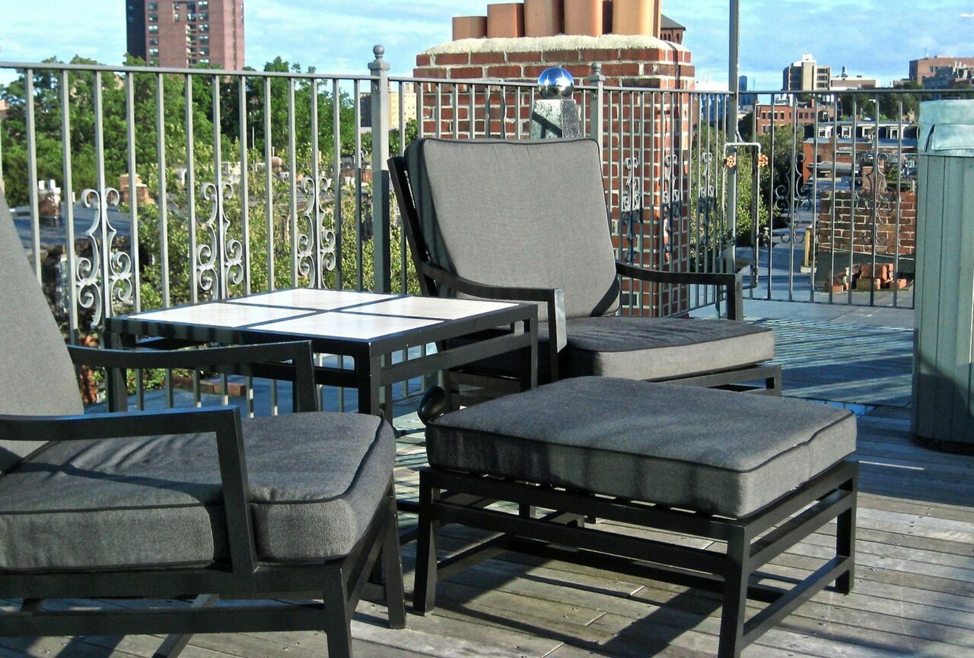 Clarendon Square Bed & Breakfast 4*