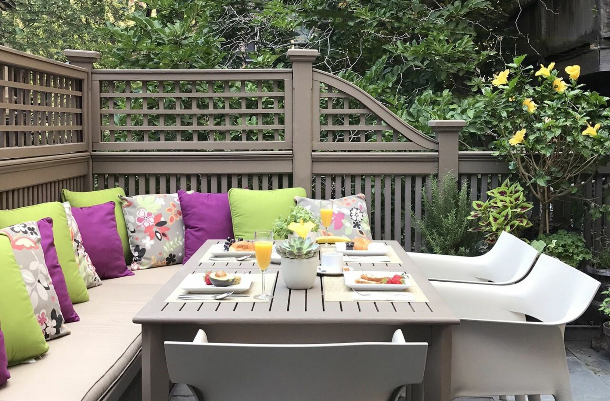 Clarendon Square Bed & Breakfast Boston