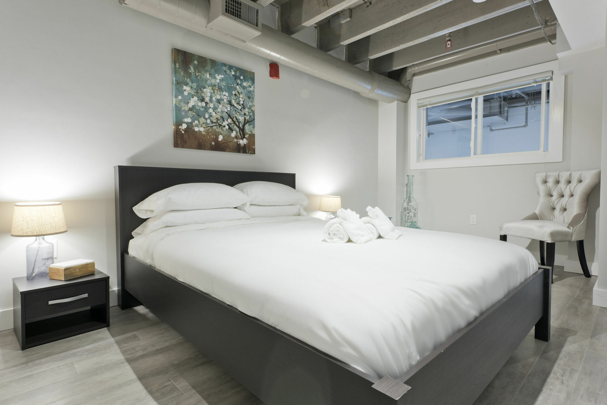 Apartment Industrial 2br In Downtown Crossing By Sonder Boston