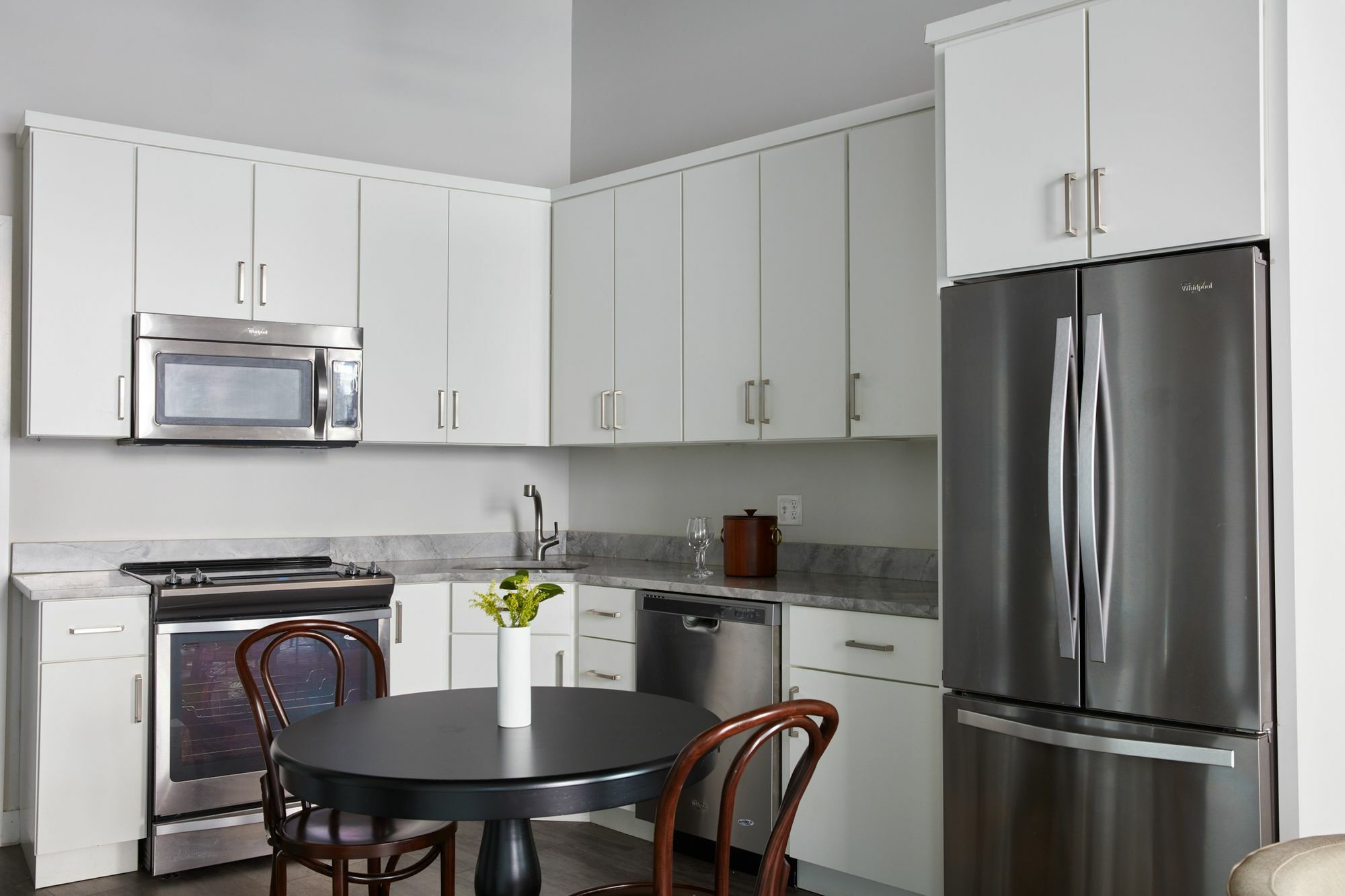 Apartment Sunny In Downtown Crossing By Sonder Boston