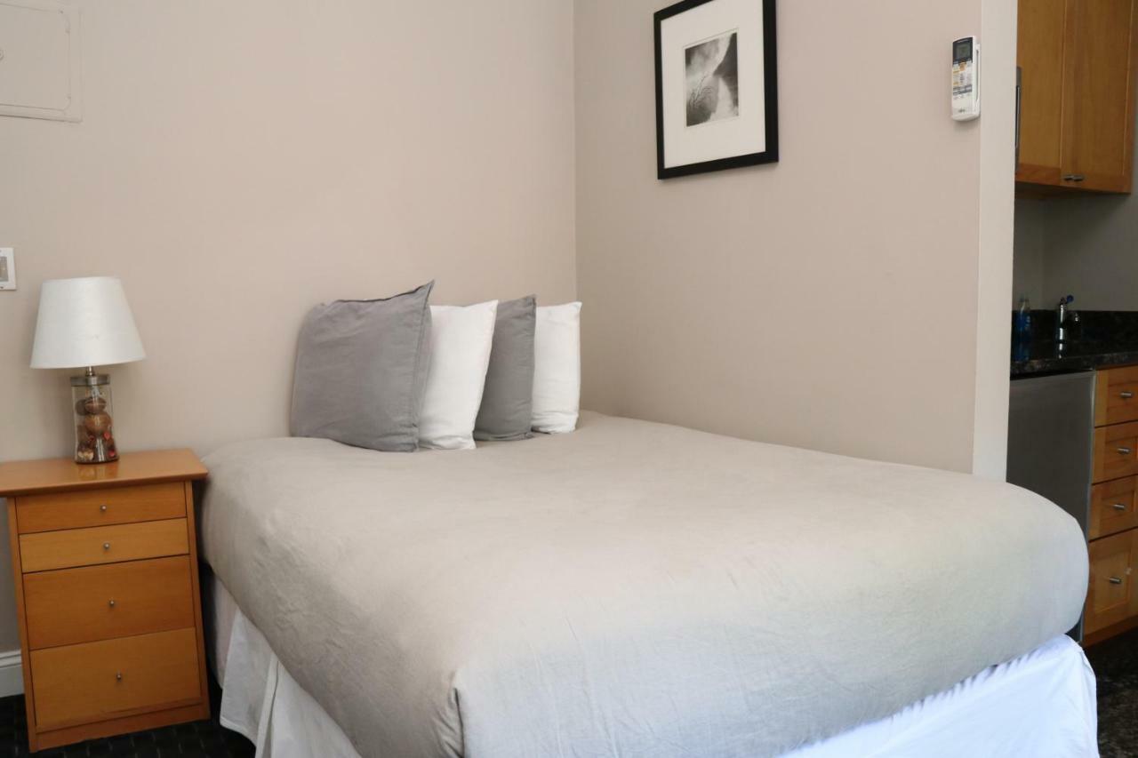 Stylish Downtown Studio, #32 *