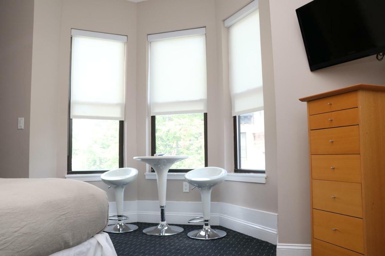 Stylish Downtown Studio, #32 *