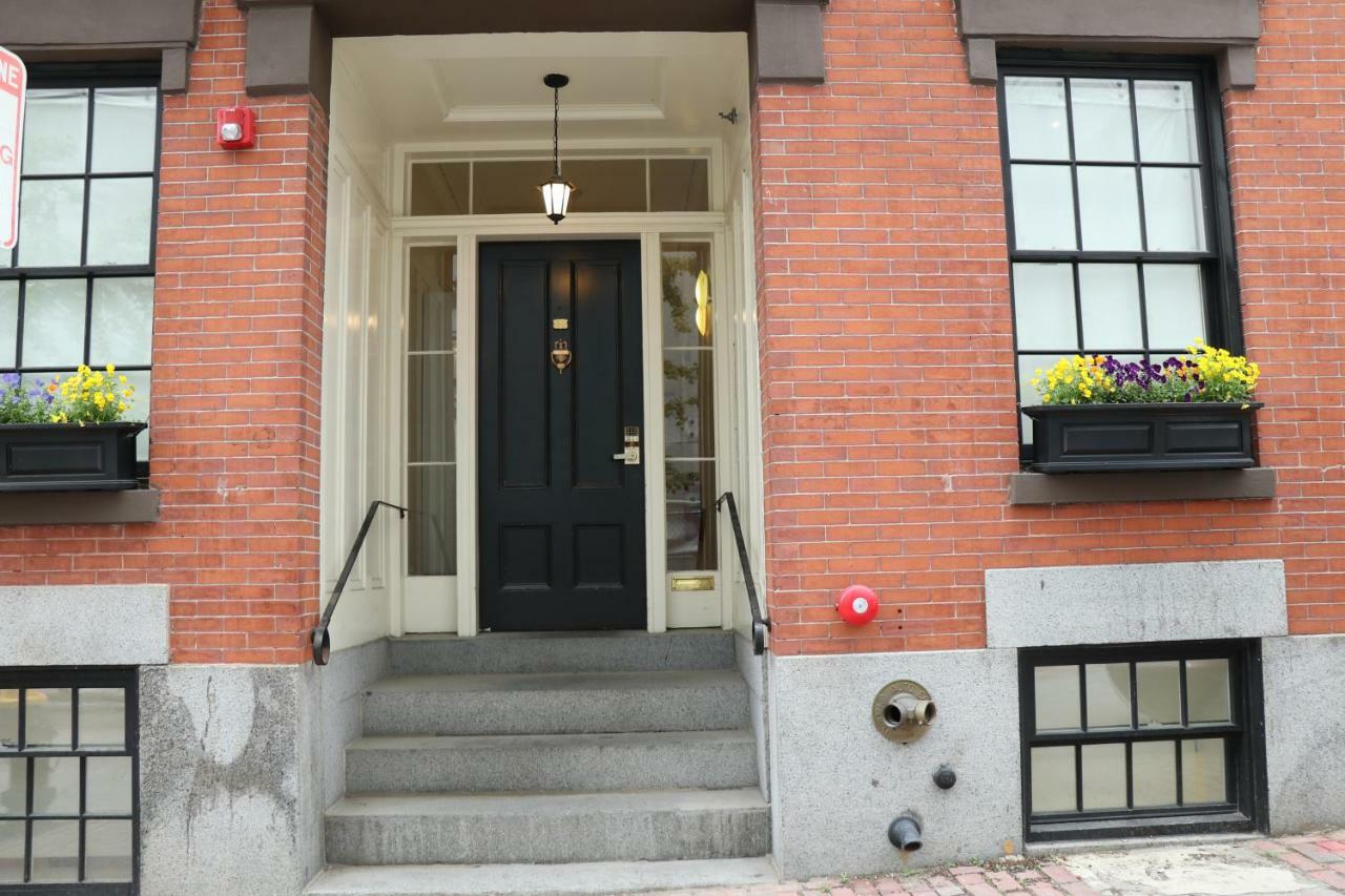 Charming & Stylish On Beacon Hill #11
