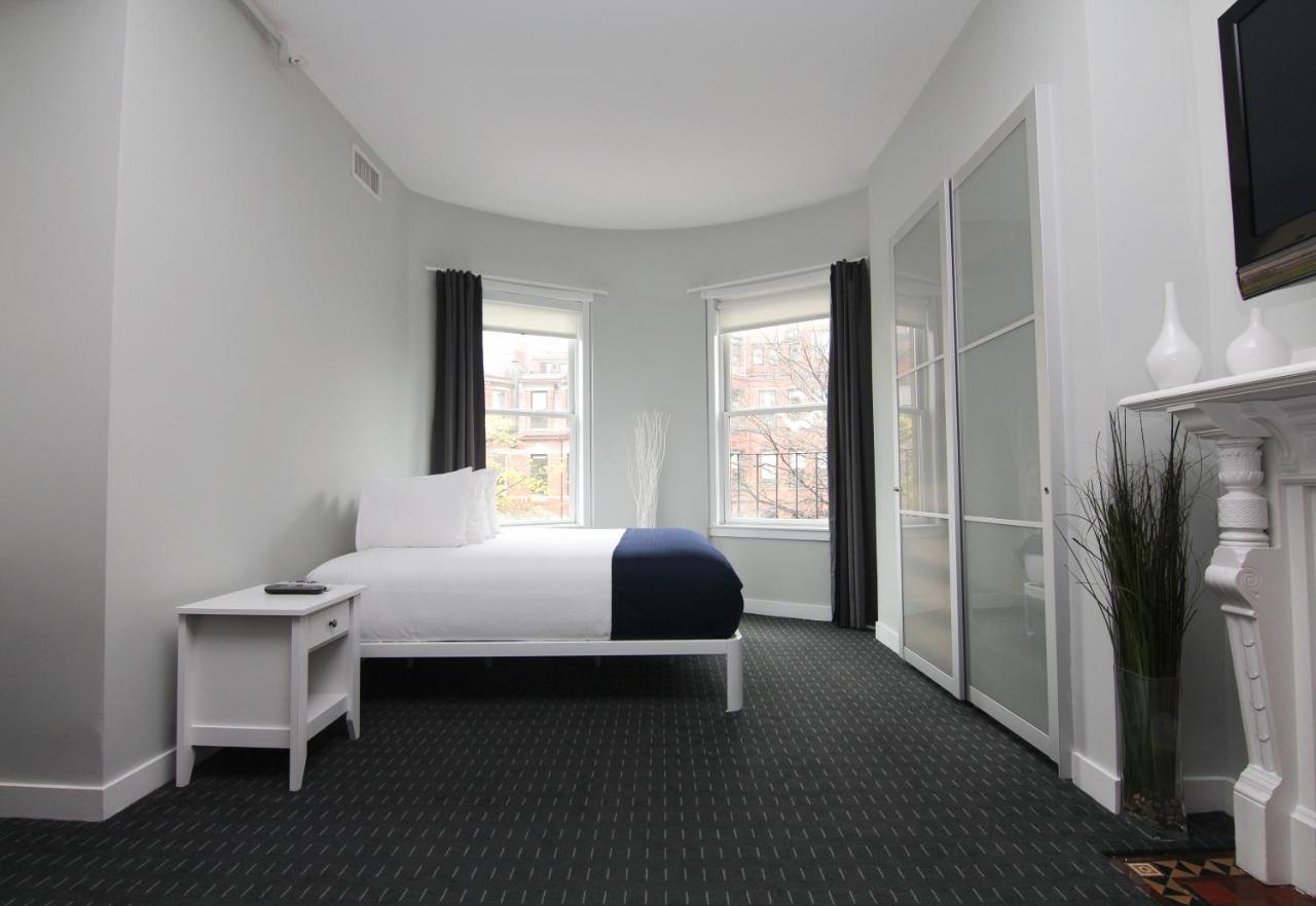 Stylish Newbury Street Studio, #4 * Boston