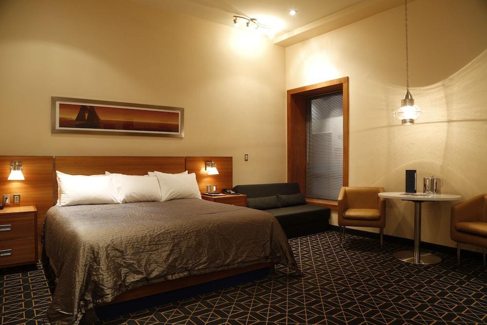 Hotel Harborside