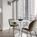 E Cambridge 1Br W Wd Gym Steps From Train Bos-524
