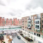 E Cambridge 1Br W Wd Gym Steps From Train Bos-524
