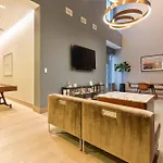 Private Apt Seaport With Gym - Via-401