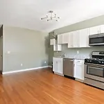 Classic Apartment 474