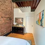 Sunny 2Br W Office, Near Copley & Shopping