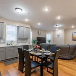 233-1 4Br Boston - Cozy Apt Near Mbta Station