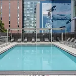Luxury South End - 2 Bedroom King Amazing Views