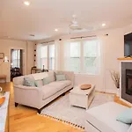 2B 2Ba W In-Unit Laundry, Central Air