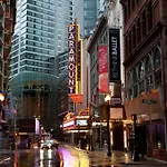 Global Luxury Suites At The Theater District