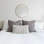 Bright 2Br In Seaport By Sonder