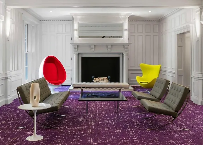 Stylish Hotel Room In Boston\'S Fenway - Unit #104 V2