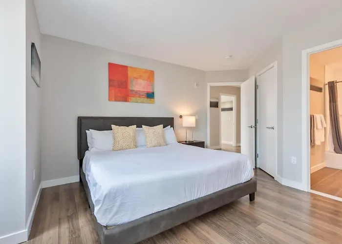 Private Apt Seaport With Gym - Via-401
