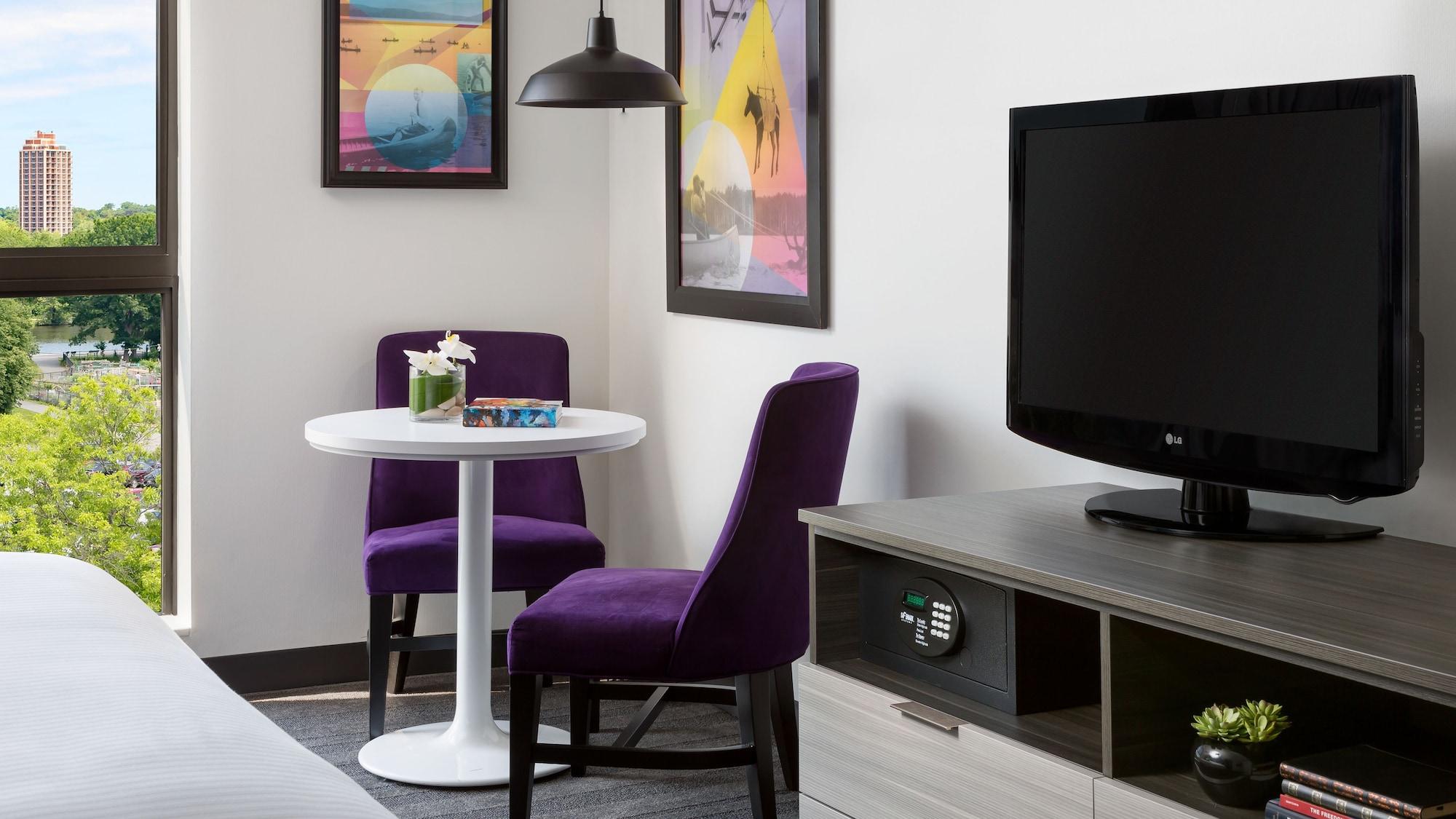Hotel Studio Allston