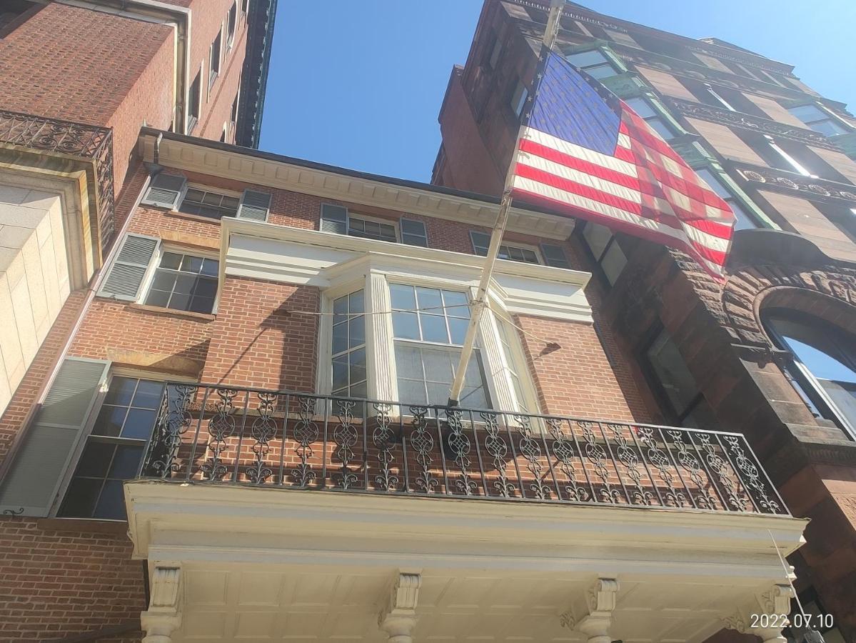 2 Bedroom In Jamaica Plain With Parking Boston