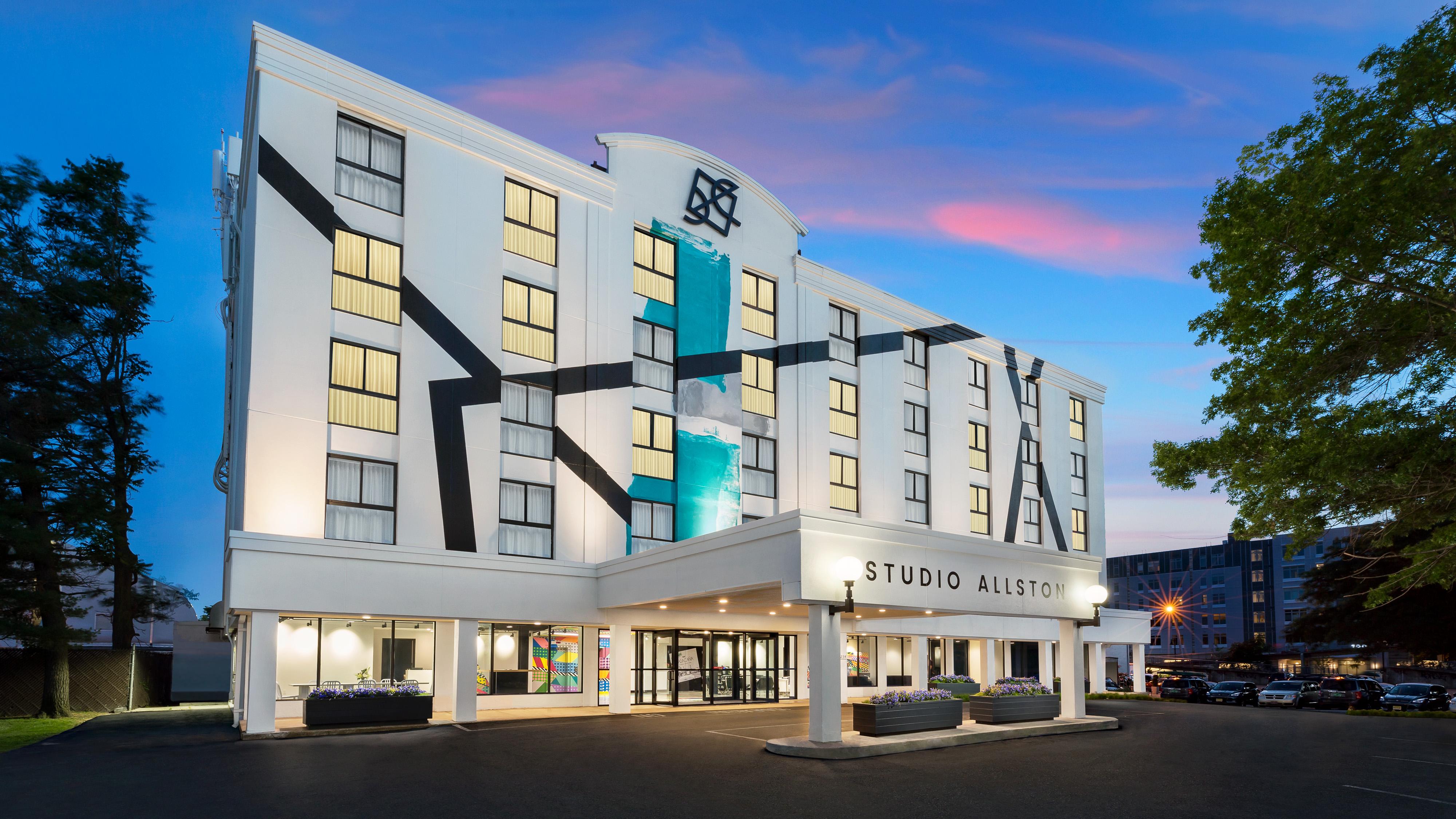 Studio Allston 4* Boston