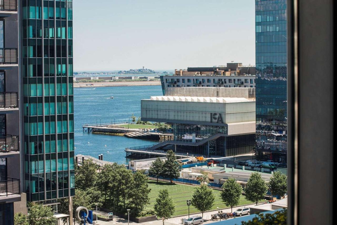 Yotel Hotel