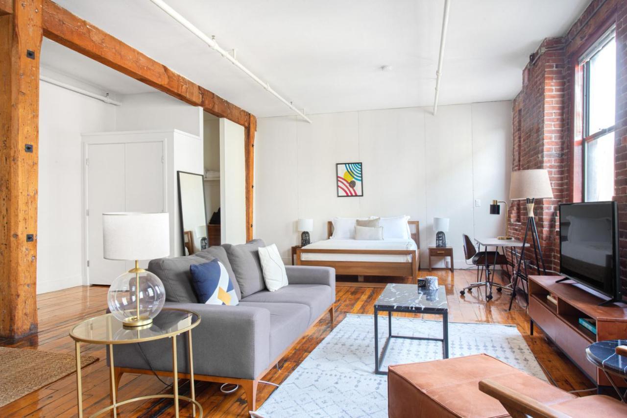 S End Loft W Pool Art Gallery Steps To T Bos-357 *