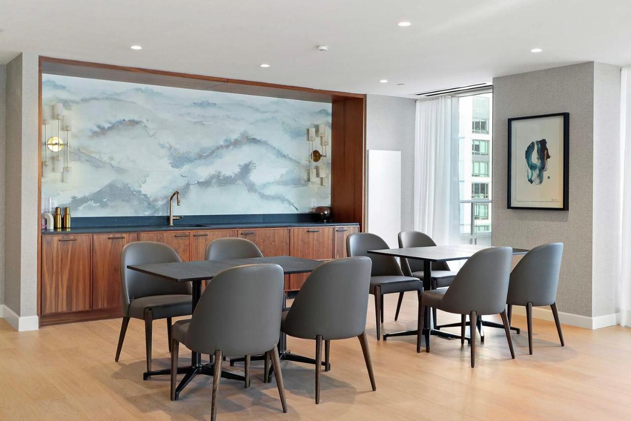 Apartment South End W Wd Gym Nr Whole Foods Bos-870