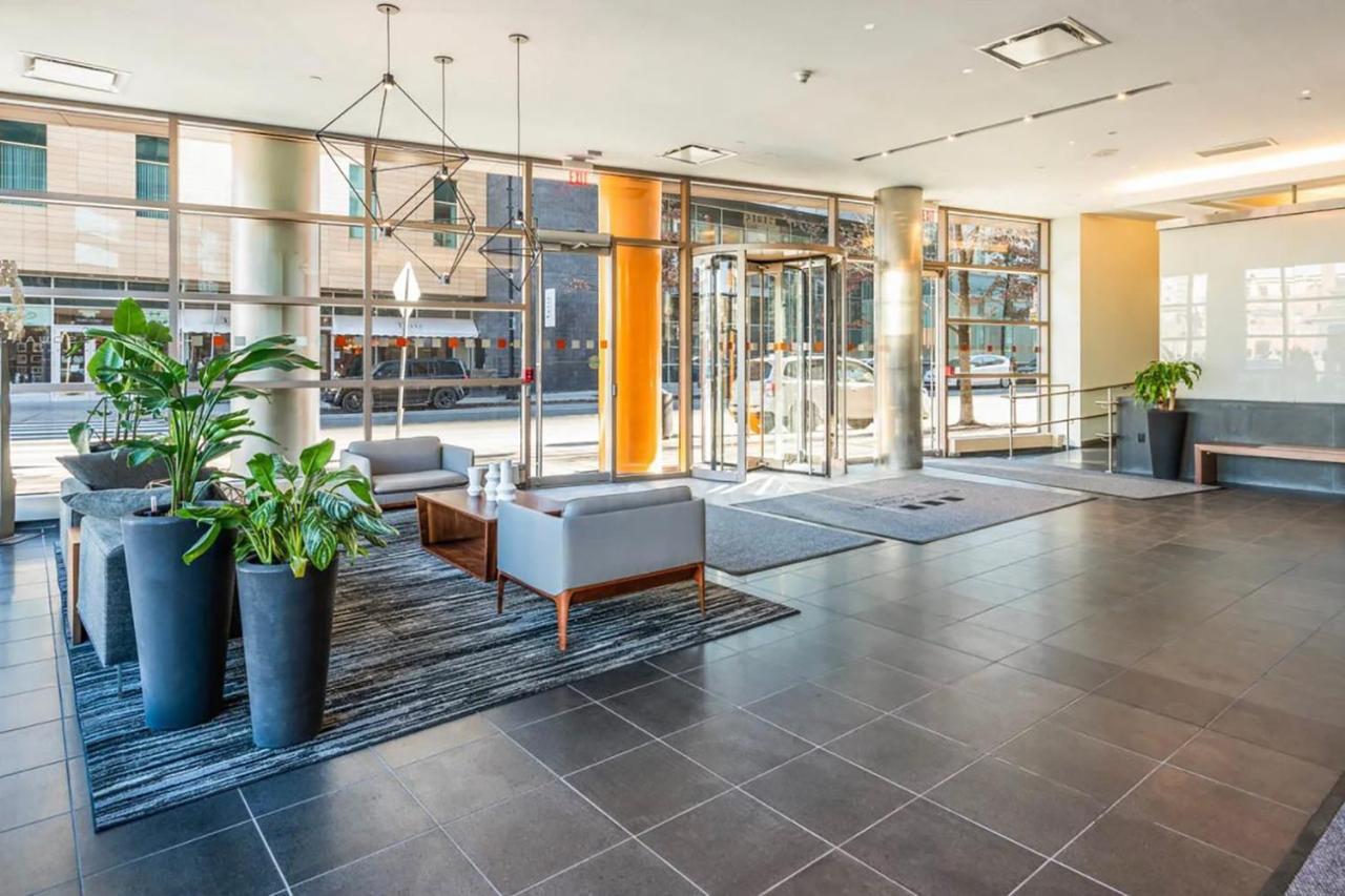 Well-located Kendall Sq 1br W Courtyard Bos-387