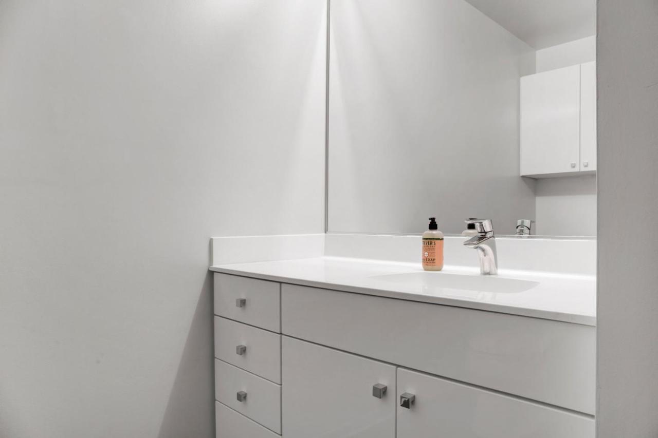Downtown 1br W Luxury Amenities Rooftop Views Bos-503 Boston
