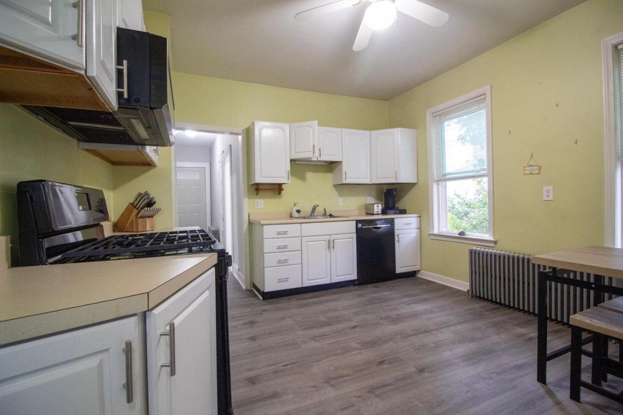 Apartment 2 Bedroom Close To And Cambridge With Free Parkings Boston