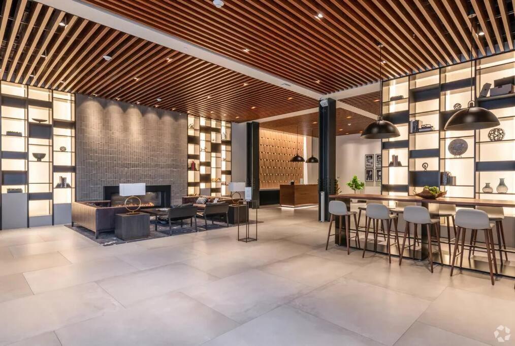 Apartment Modern Seaport Oasis Boston