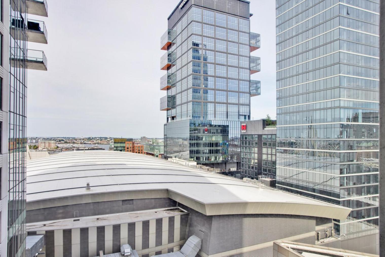 N Station W Wd Gym Nr Td Garden Bos-708